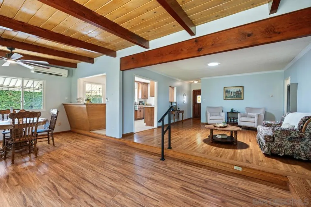 6031 Sinton La Mesa, CA 91942
