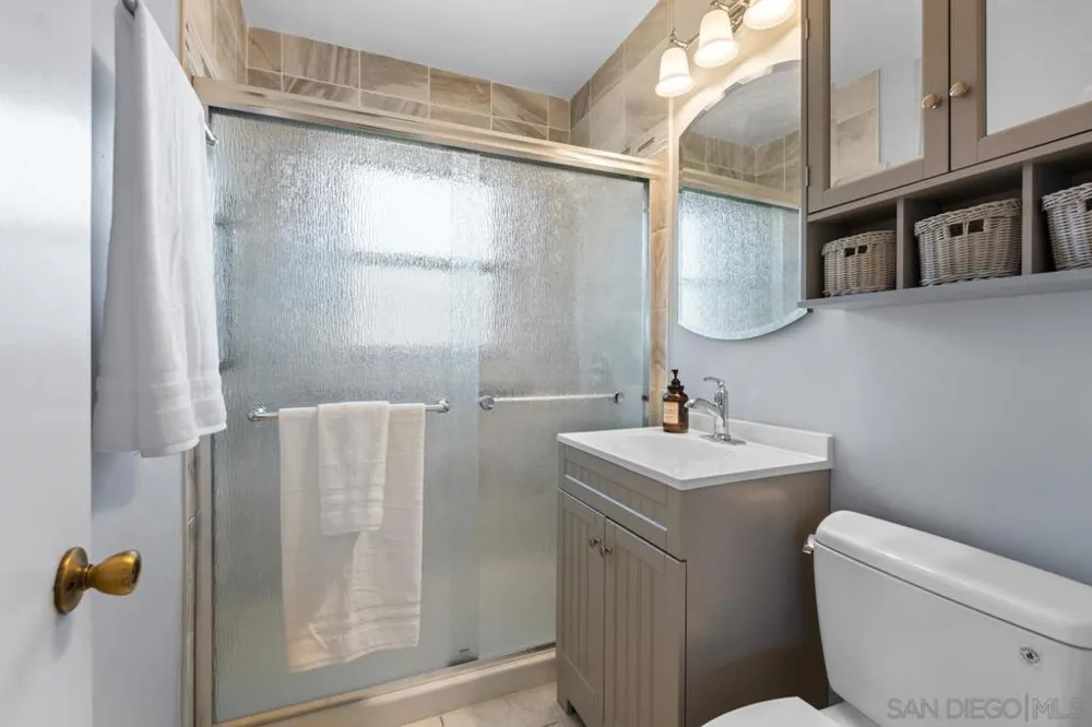 6031 Sinton La Mesa, CA 91942