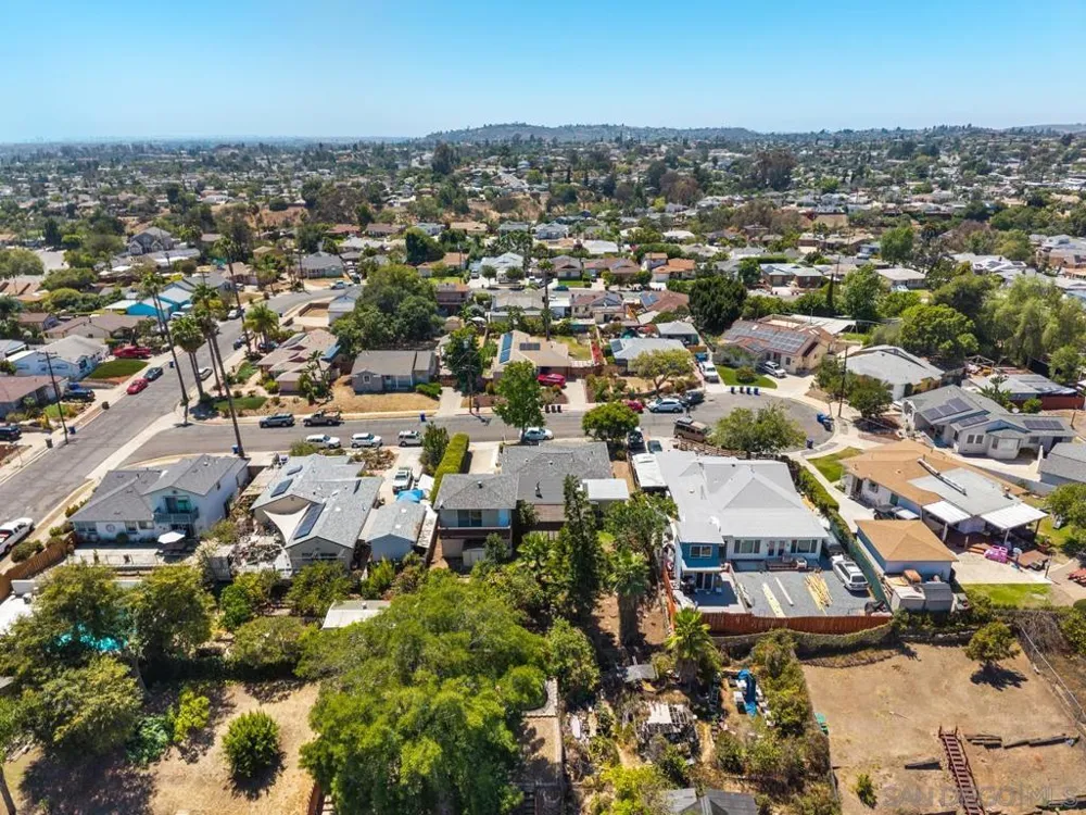 6031 Sinton La Mesa, CA 91942