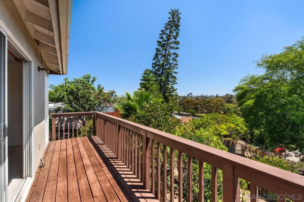 6031 Sinton La Mesa, CA 91942