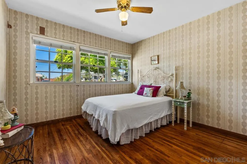 6031 Sinton La Mesa, CA 91942