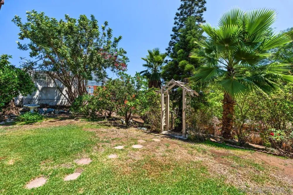 6031 Sinton La Mesa, CA 91942