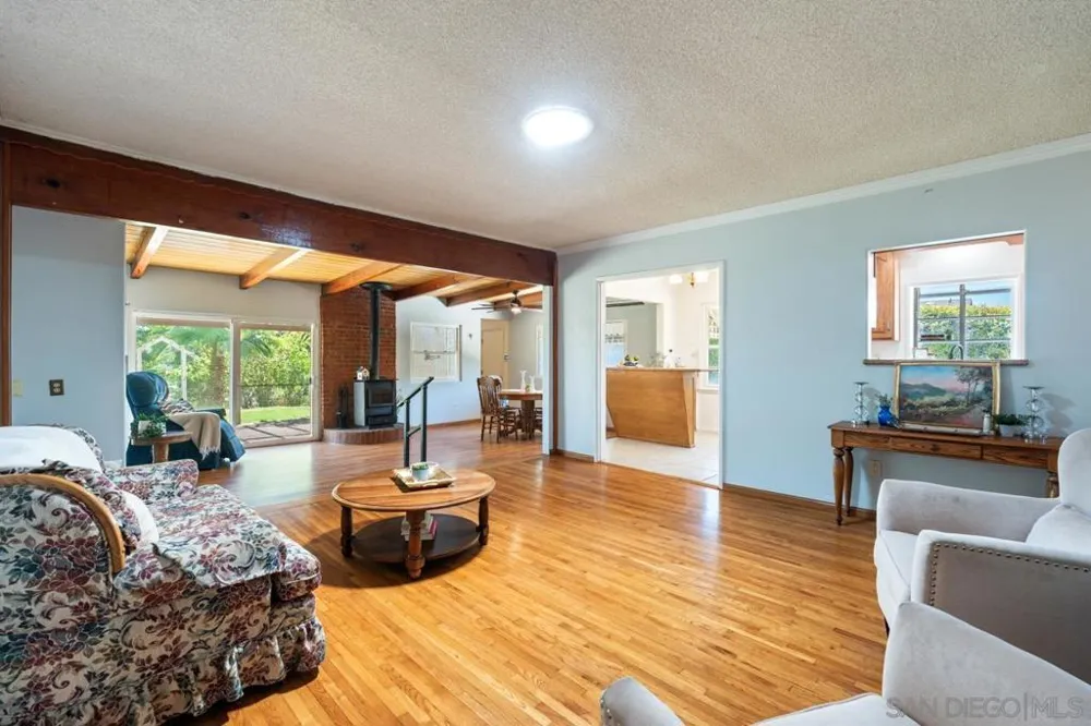 6031 Sinton La Mesa, CA 91942