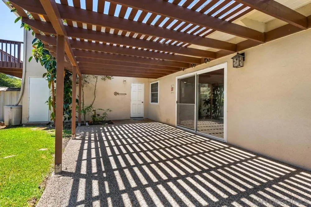 6031 Sinton La Mesa, CA 91942