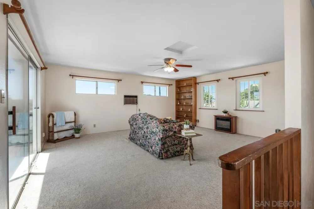 6031 Sinton La Mesa, CA 91942
