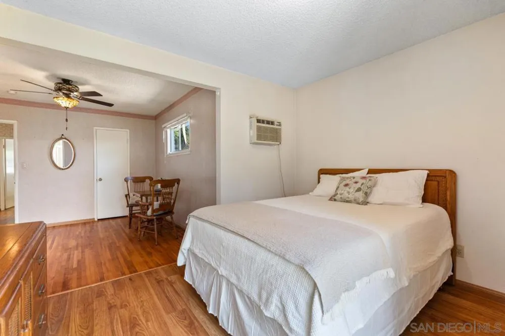 6031 Sinton La Mesa, CA 91942