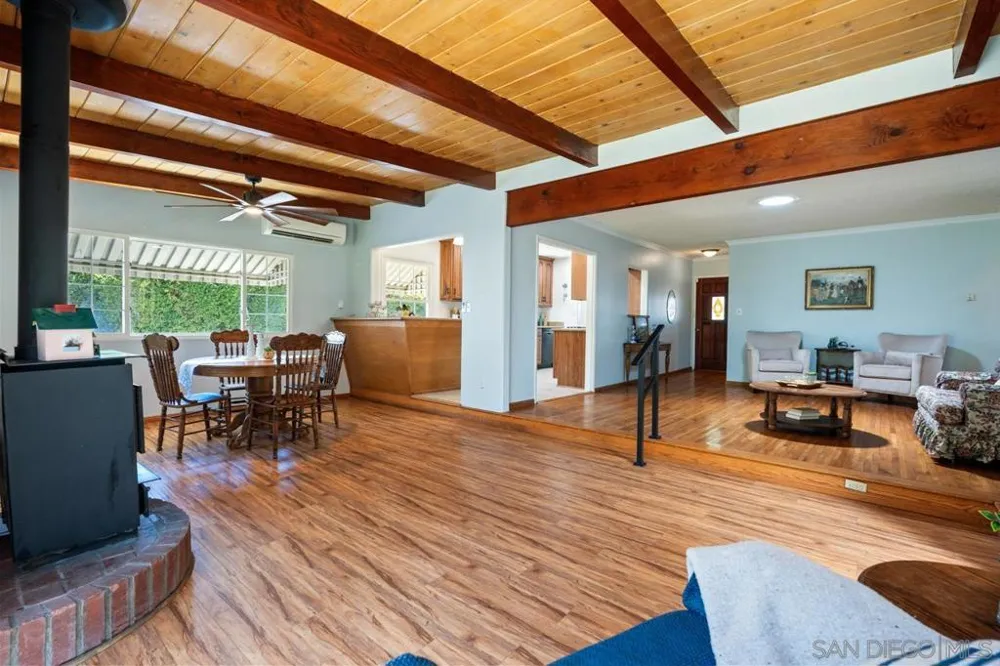 6031 Sinton La Mesa, CA 91942