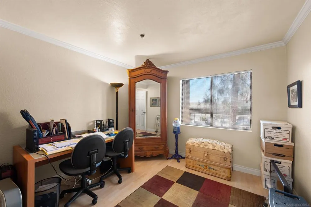 5649 Lake Park #102 La Mesa, CA 91942