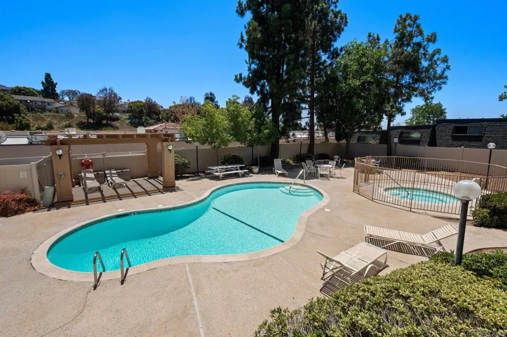 5649 Lake Park #102 La Mesa, CA 91942