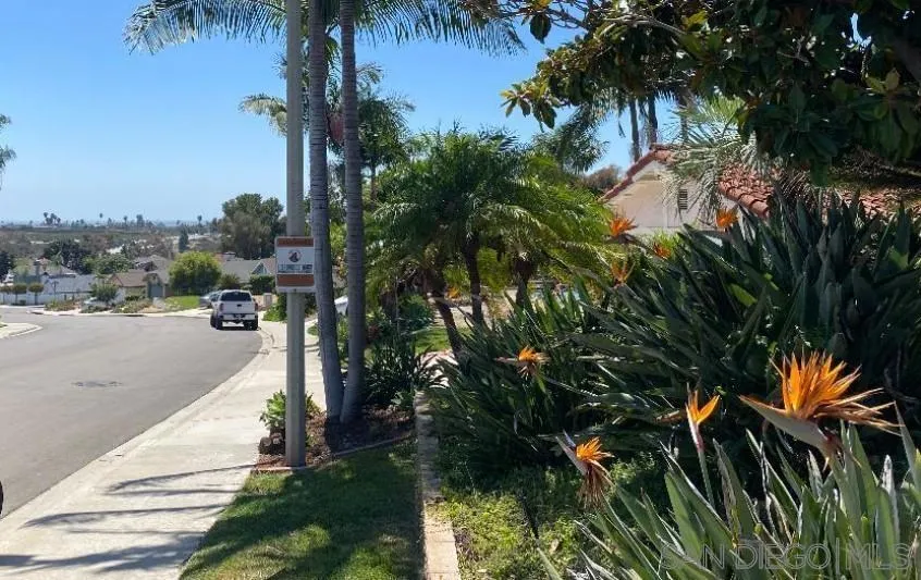 387 Bay Leaf Dr Chula Vista, CA 91910