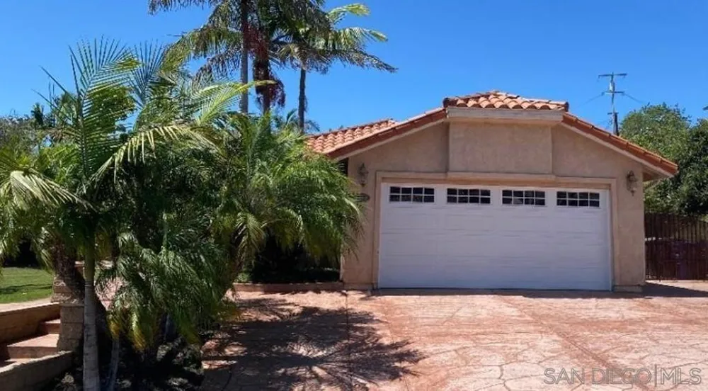 387 Bay Leaf Dr Chula Vista, CA 91910