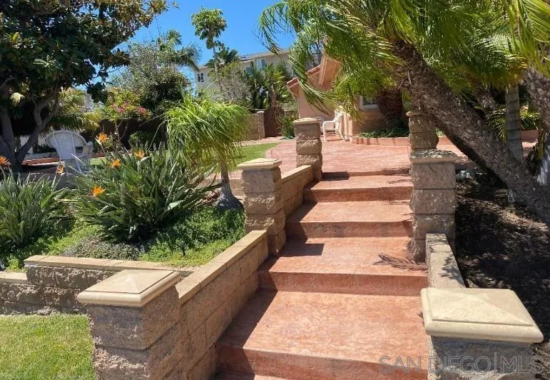 387 Bay Leaf Dr Chula Vista, CA 91910