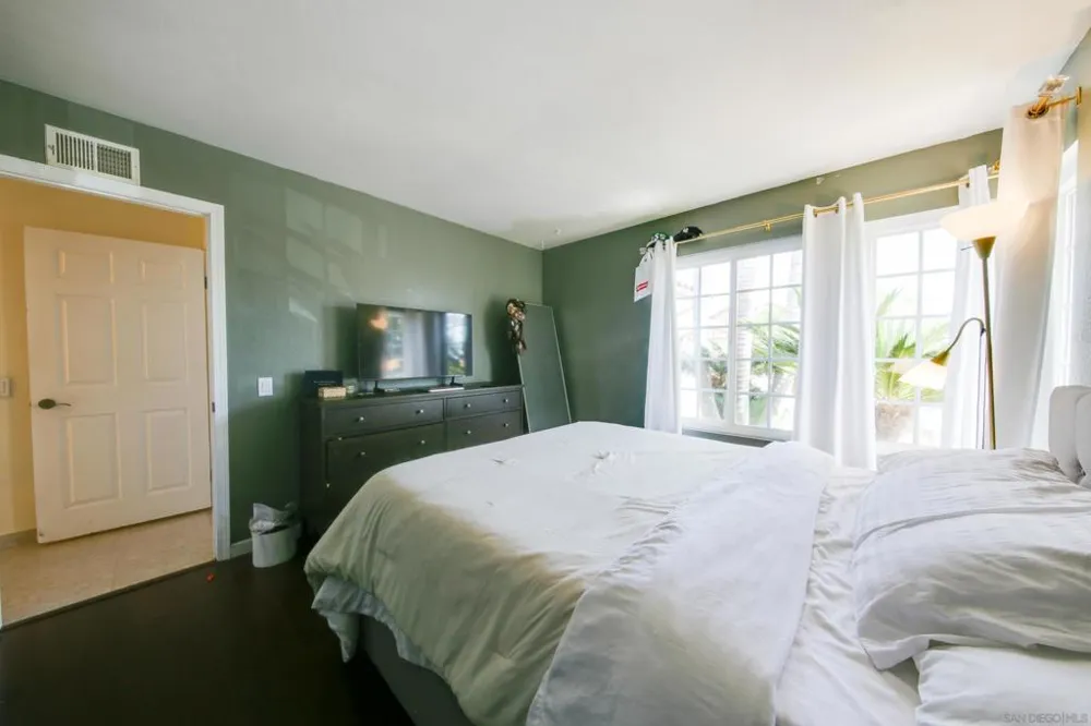 387 Bay Leaf Dr Chula Vista, CA 91910