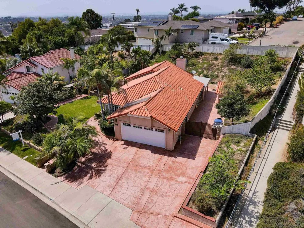 387 Bay Leaf Dr Chula Vista, CA 91910