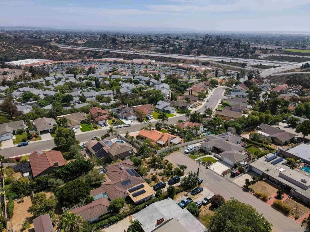 387 Bay Leaf Dr Chula Vista, CA 91910