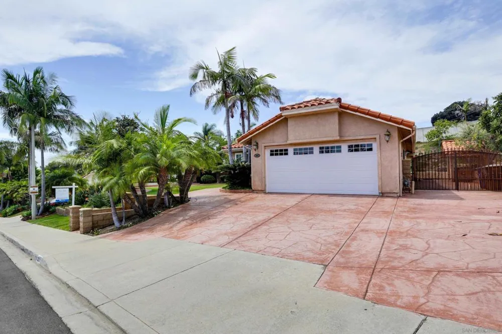 387 Bay Leaf Dr Chula Vista, CA 91910