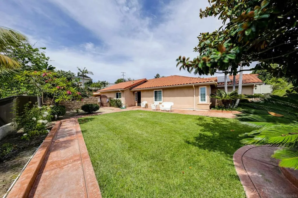 387 Bay Leaf Dr Chula Vista, CA 91910
