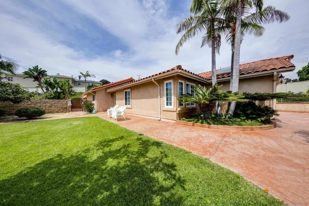 387 Bay Leaf Dr Chula Vista, CA 91910