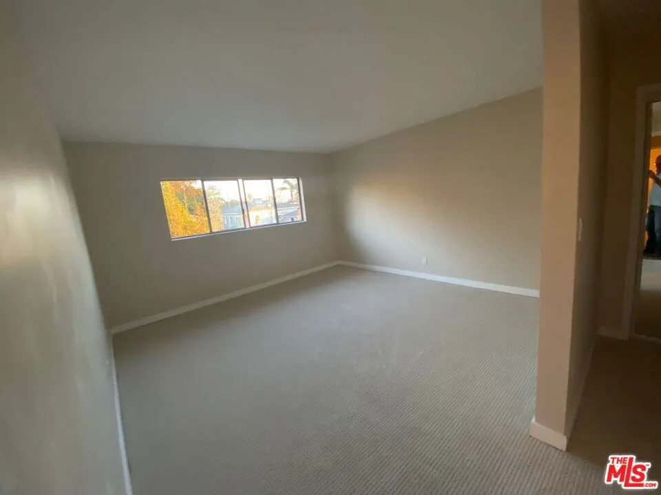 512 Evergreen Street #309 Inglewood, CA 90302
