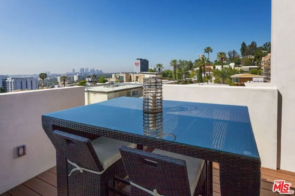 1217 HORN AVENUE #104 West Hollywood, CA 90069