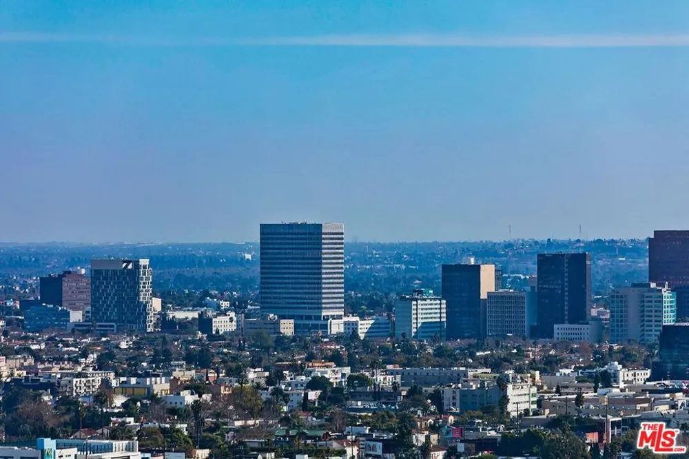 1217 HORN AVENUE #104 West Hollywood, CA 90069