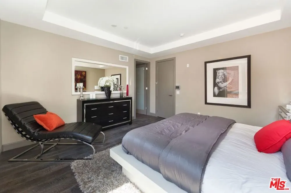 1217 HORN AVENUE #104 West Hollywood, CA 90069