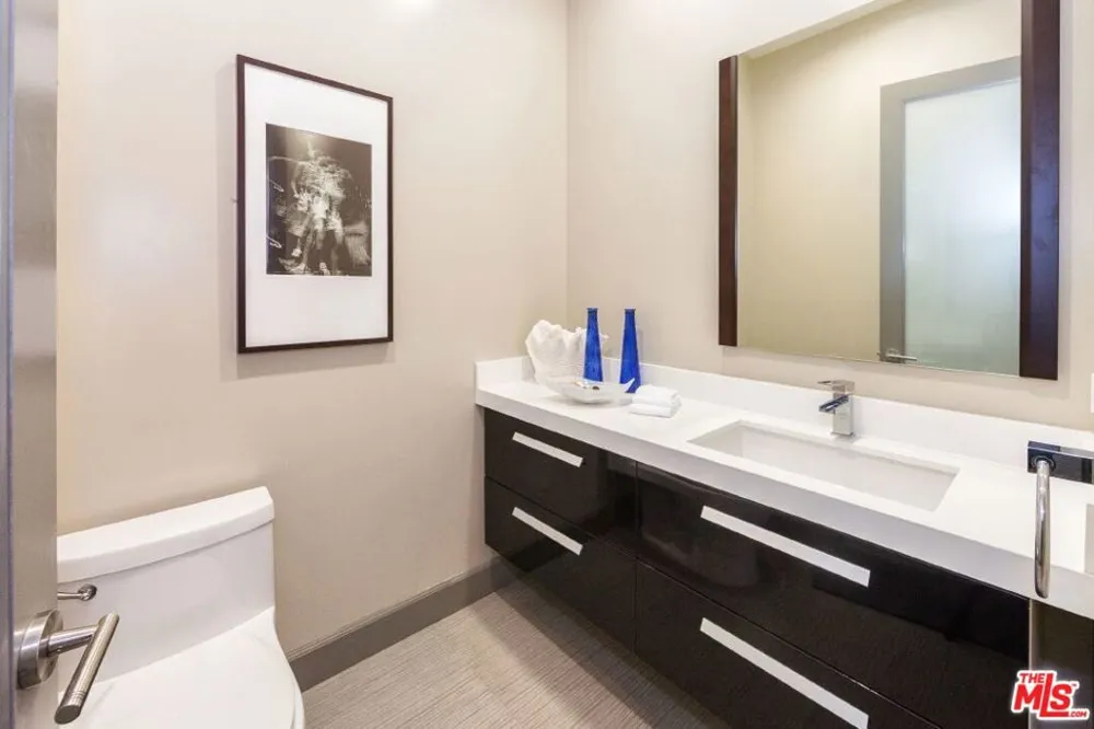 1217 HORN AVENUE #104 West Hollywood, CA 90069