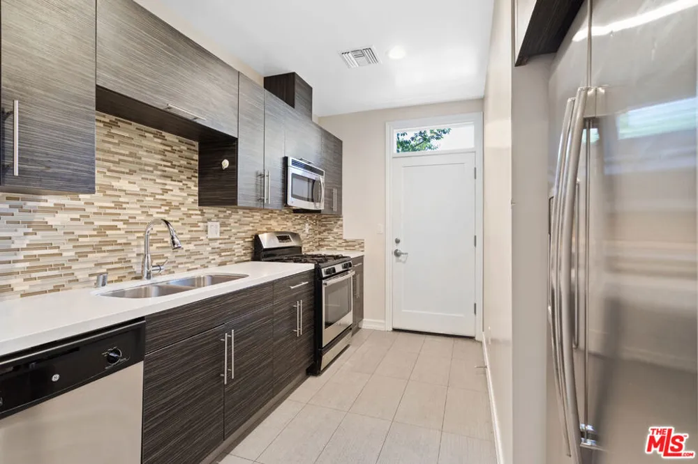 2317 Scarff Street #B Los Angeles, CA 90007