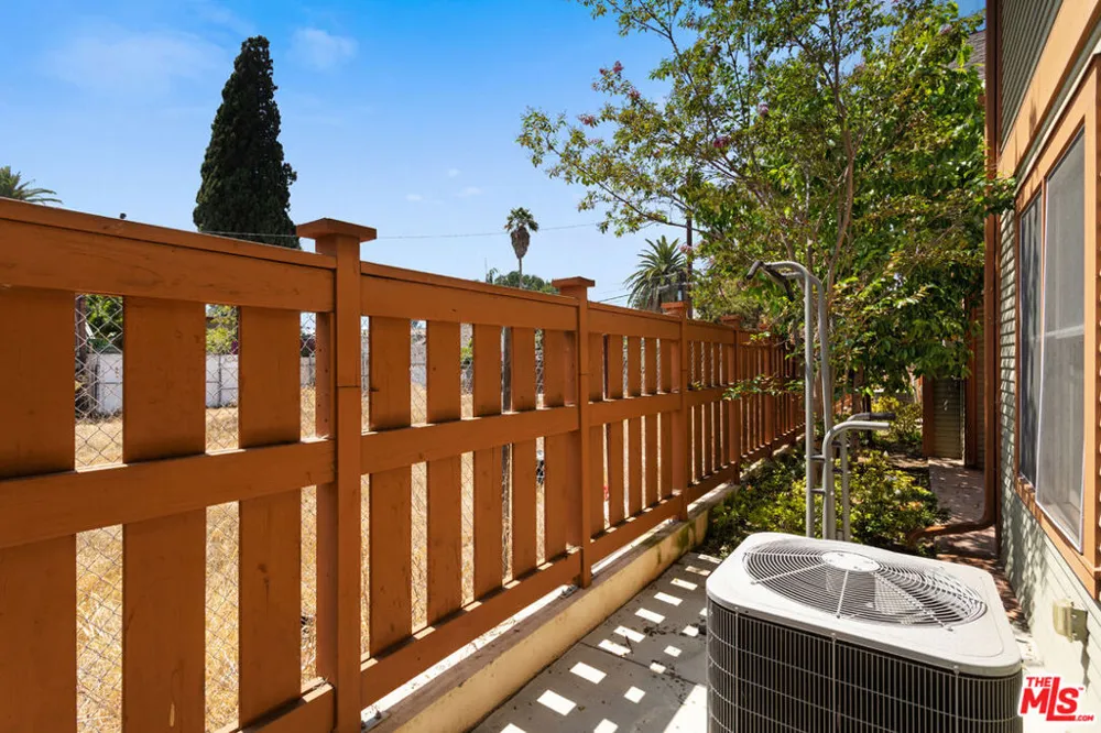 2317 Scarff Street #B Los Angeles, CA 90007