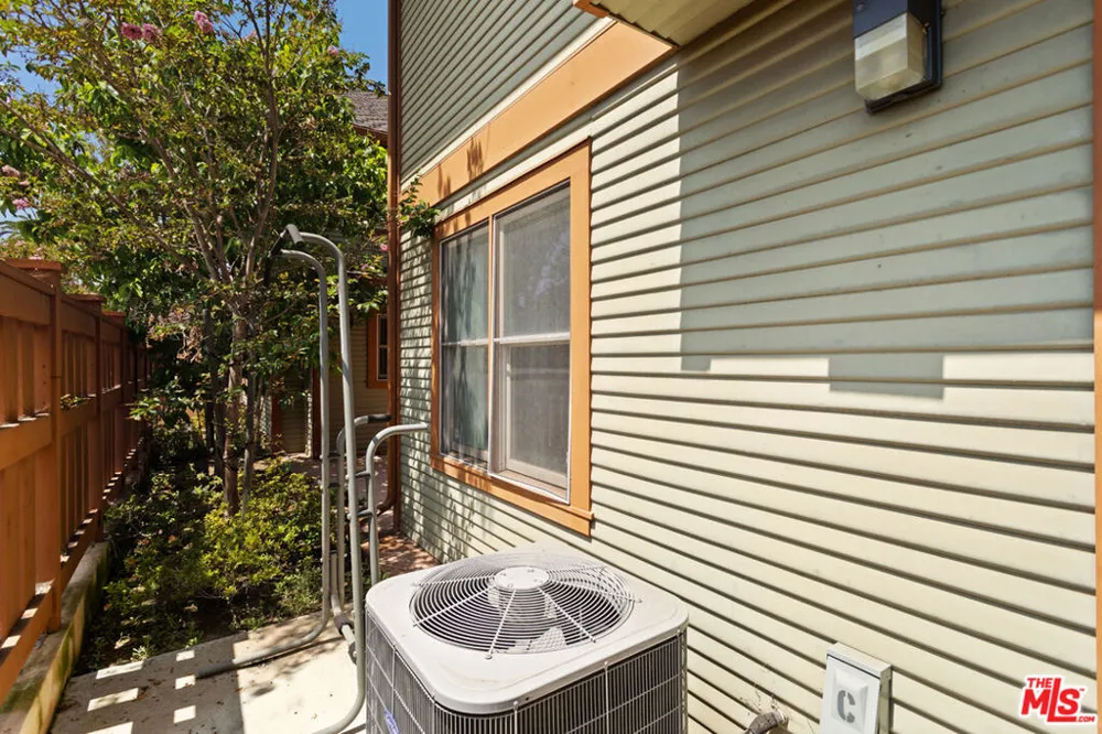 2317 Scarff Street #B Los Angeles, CA 90007
