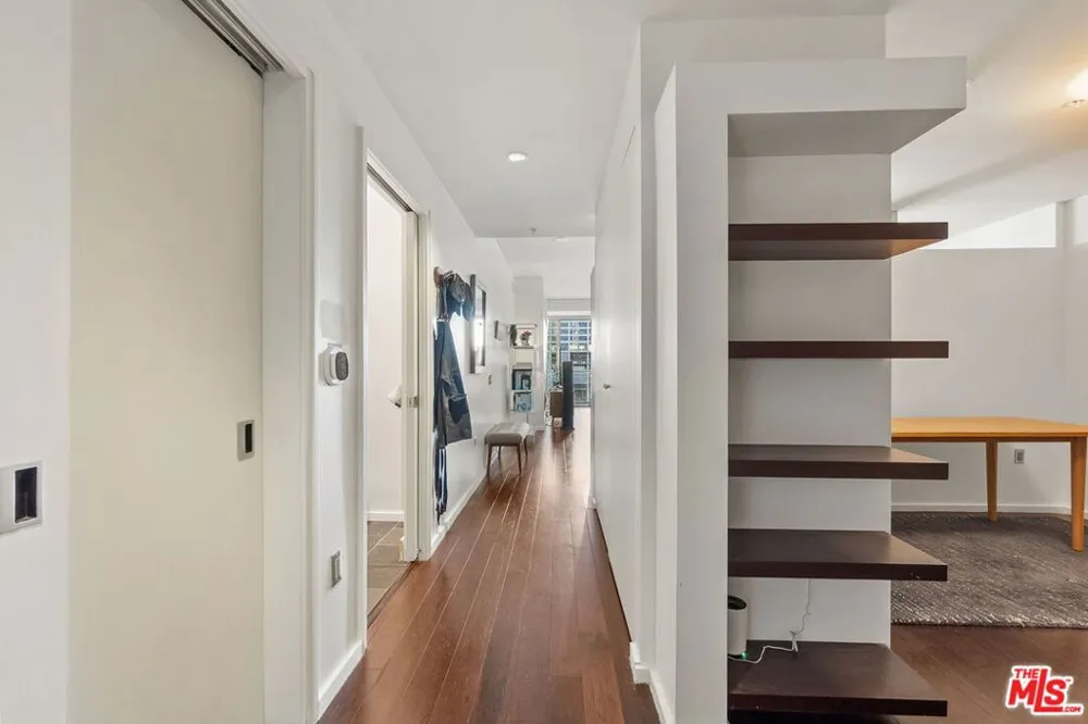 1155 S Grand Avenue #808 Los Angeles, CA 90015