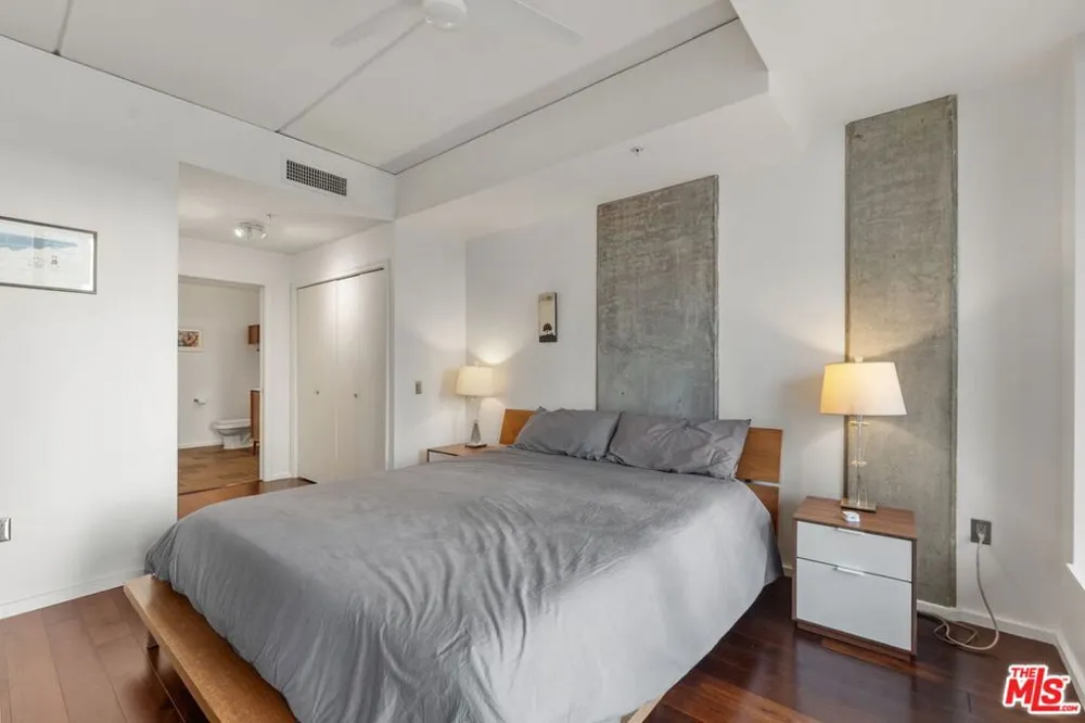 1155 S Grand Avenue #808 Los Angeles, CA 90015