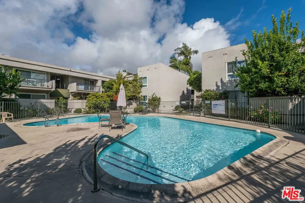 3166 S Sepulveda Boulevard #28 Los Angeles, CA 90034