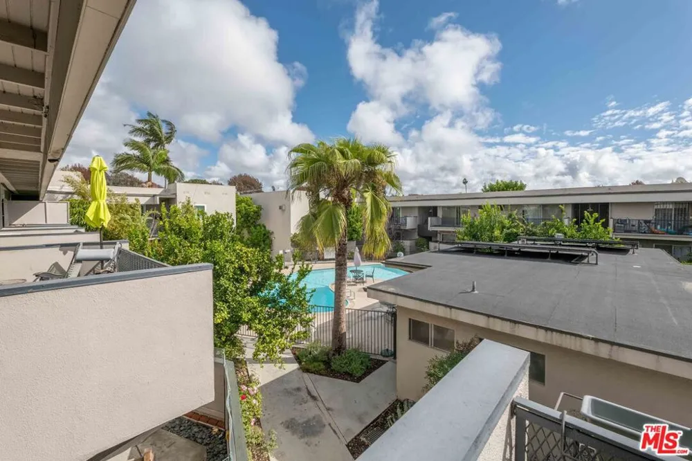 3166 S Sepulveda Boulevard #28 Los Angeles, CA 90034