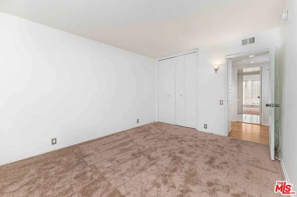 3166 S Sepulveda Boulevard #28 Los Angeles, CA 90034