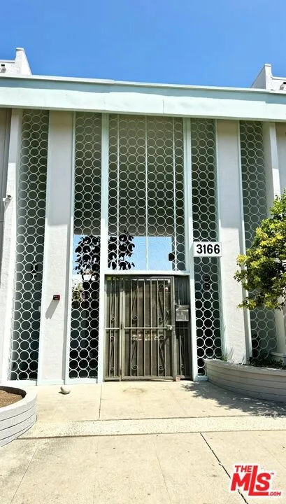 3166 S Sepulveda Boulevard #28 Los Angeles, CA 90034