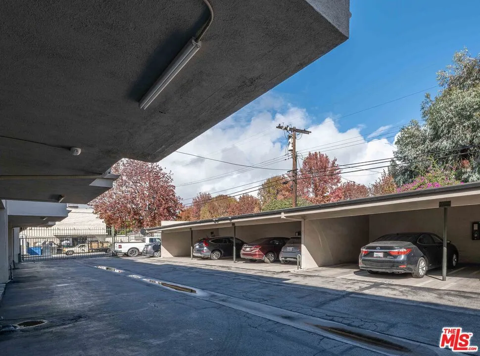 3166 S Sepulveda Boulevard #28 Los Angeles, CA 90034