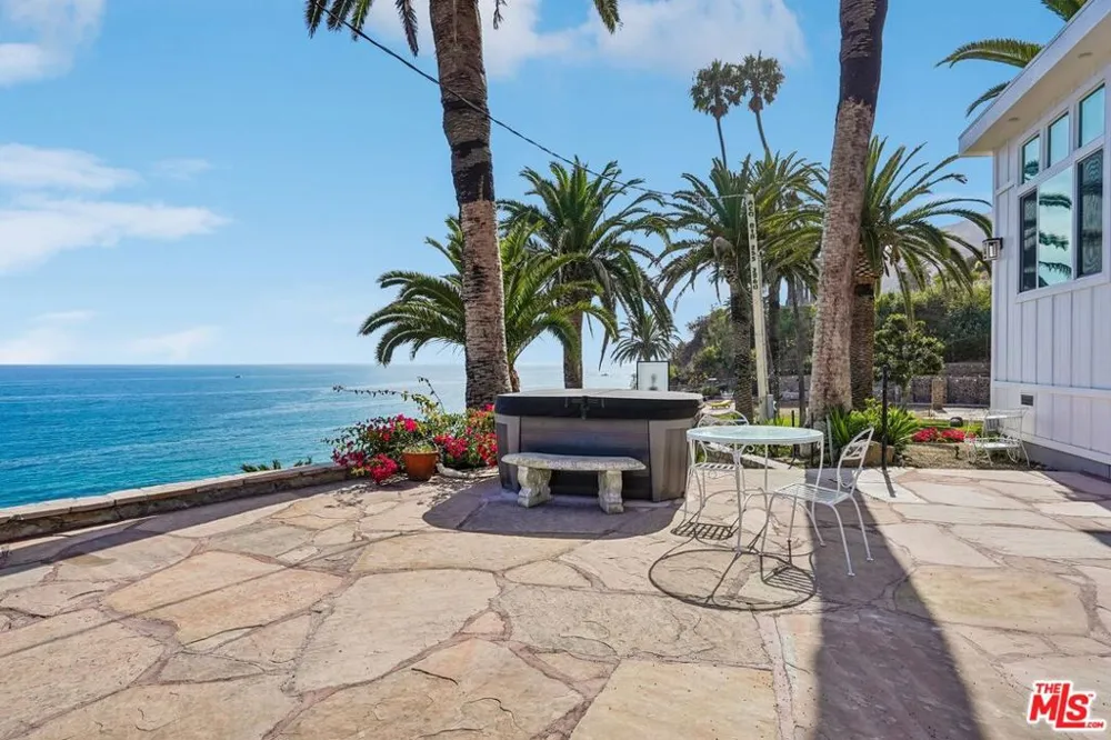 19419 Pacific Coast Highway Malibu, CA 90265