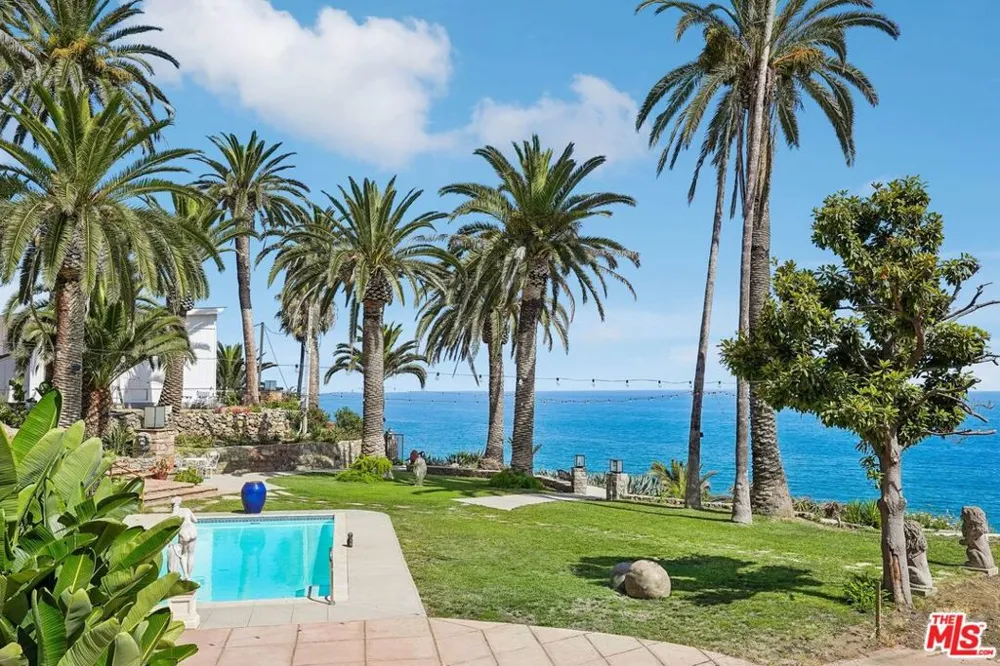 19419 Pacific Coast Highway Malibu, CA 90265