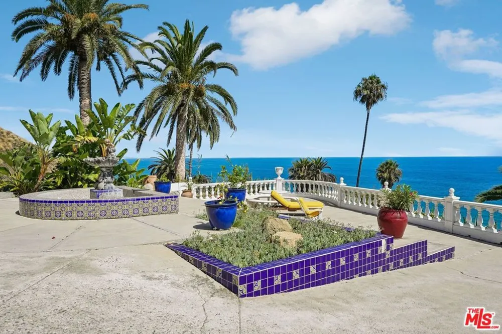 19419 Pacific Coast Highway Malibu, CA 90265