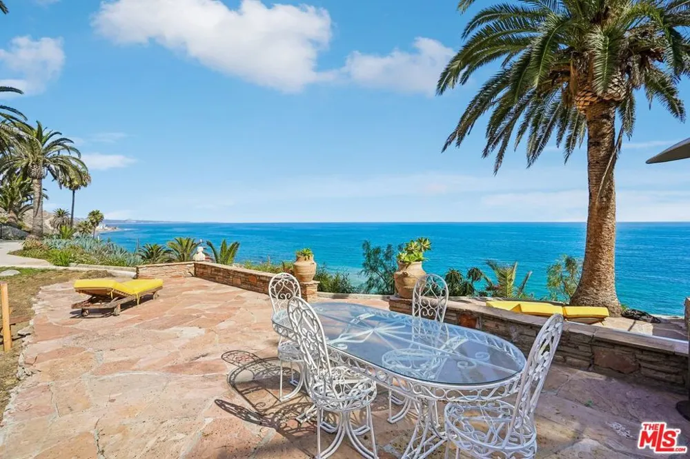 19419 Pacific Coast Highway Malibu, CA 90265