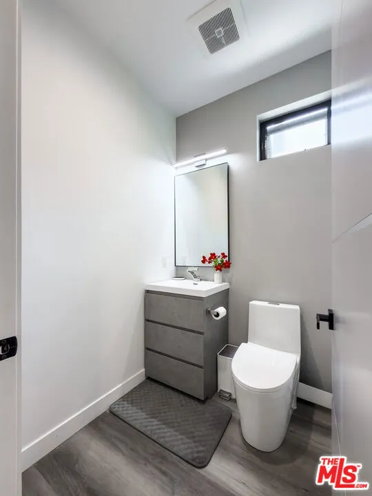 13356 Beach Avenue #1/2 Marina del Rey, CA 90292