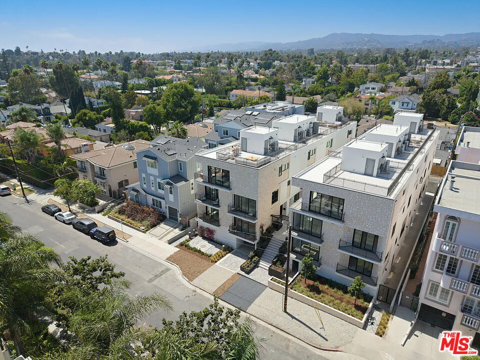 11967 Mayfield Ave #108 Los Angeles, CA 90049
