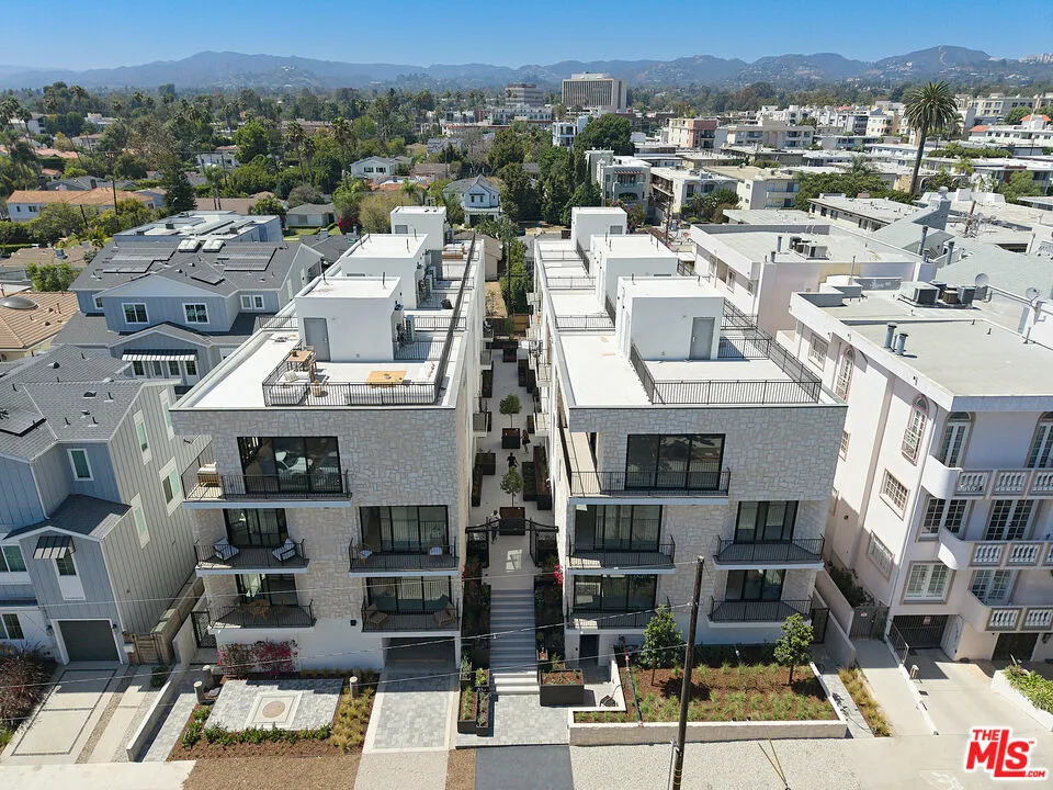 11967 Mayfield Ave #108 Los Angeles, CA 90049