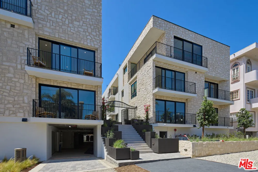 11967 Mayfield Ave #108 Los Angeles, CA 90049