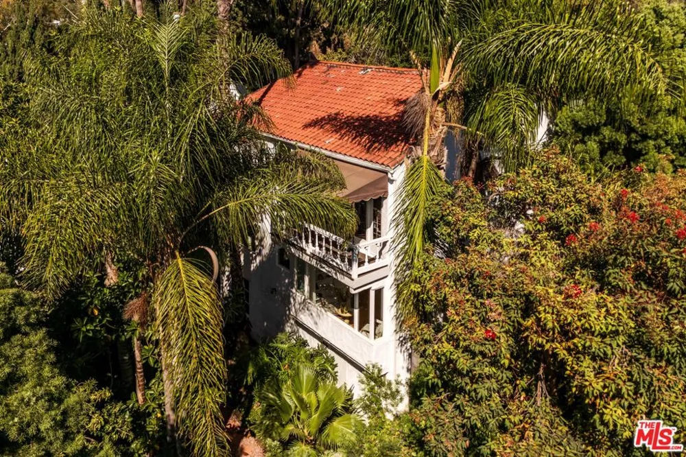 6750 Wedgewood Place Los Angeles, CA 90068