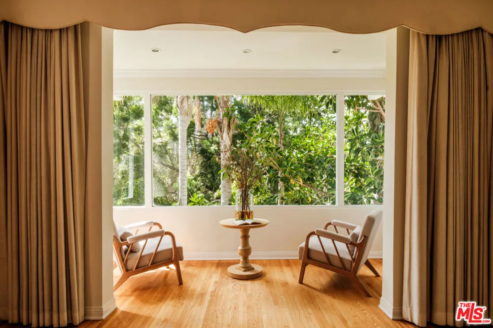 6750 Wedgewood Place Los Angeles, CA 90068