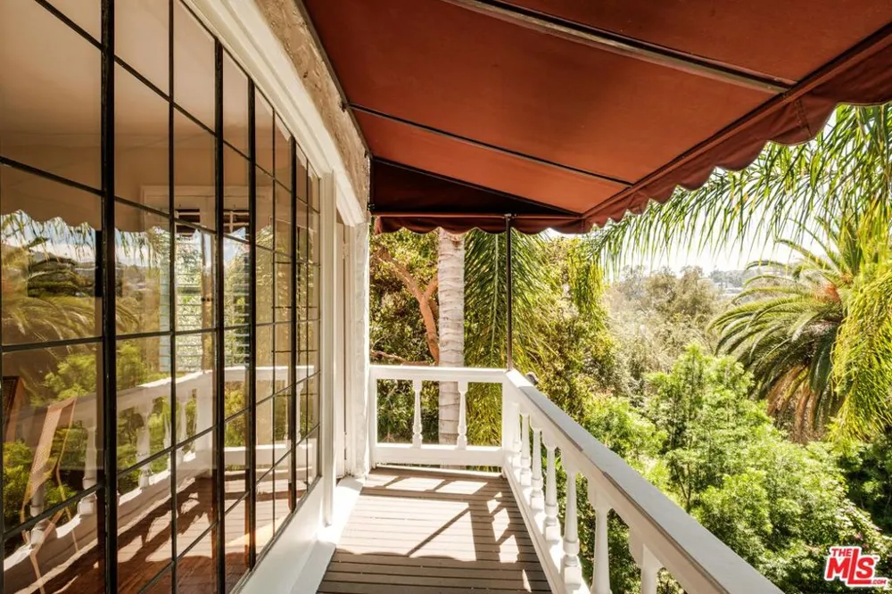 6750 Wedgewood Place Los Angeles, CA 90068