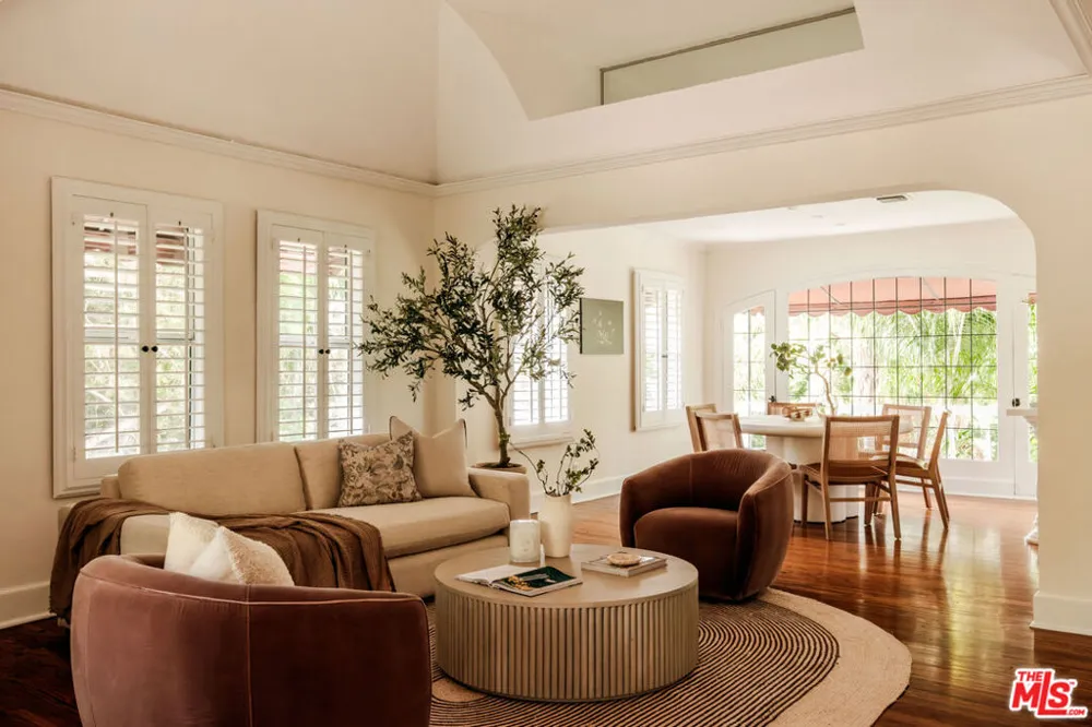 6750 Wedgewood Place Los Angeles, CA 90068