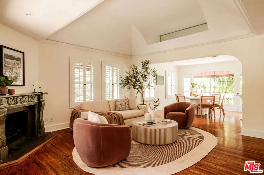 6750 Wedgewood Place Los Angeles, CA 90068